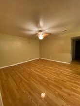 Building Photo - 3206 Lobit Dr