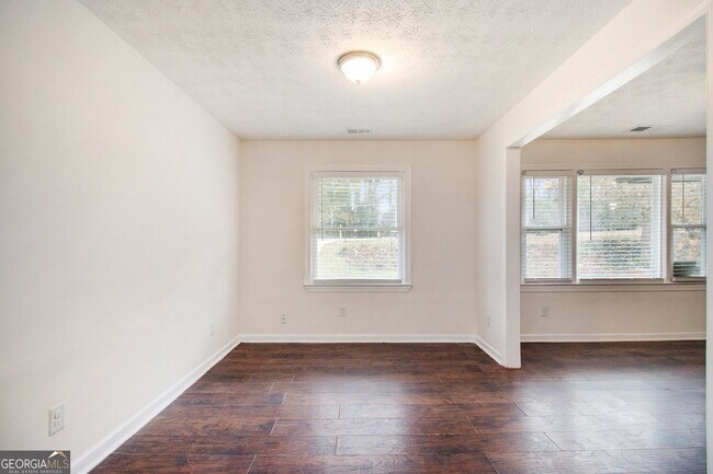 Foto del edificio - 2087 Austin Dr