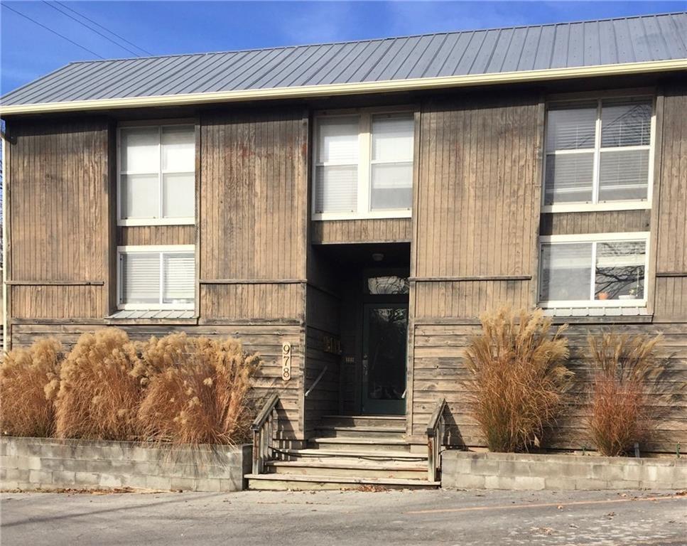 Primary Photo - 978 N Pollard St