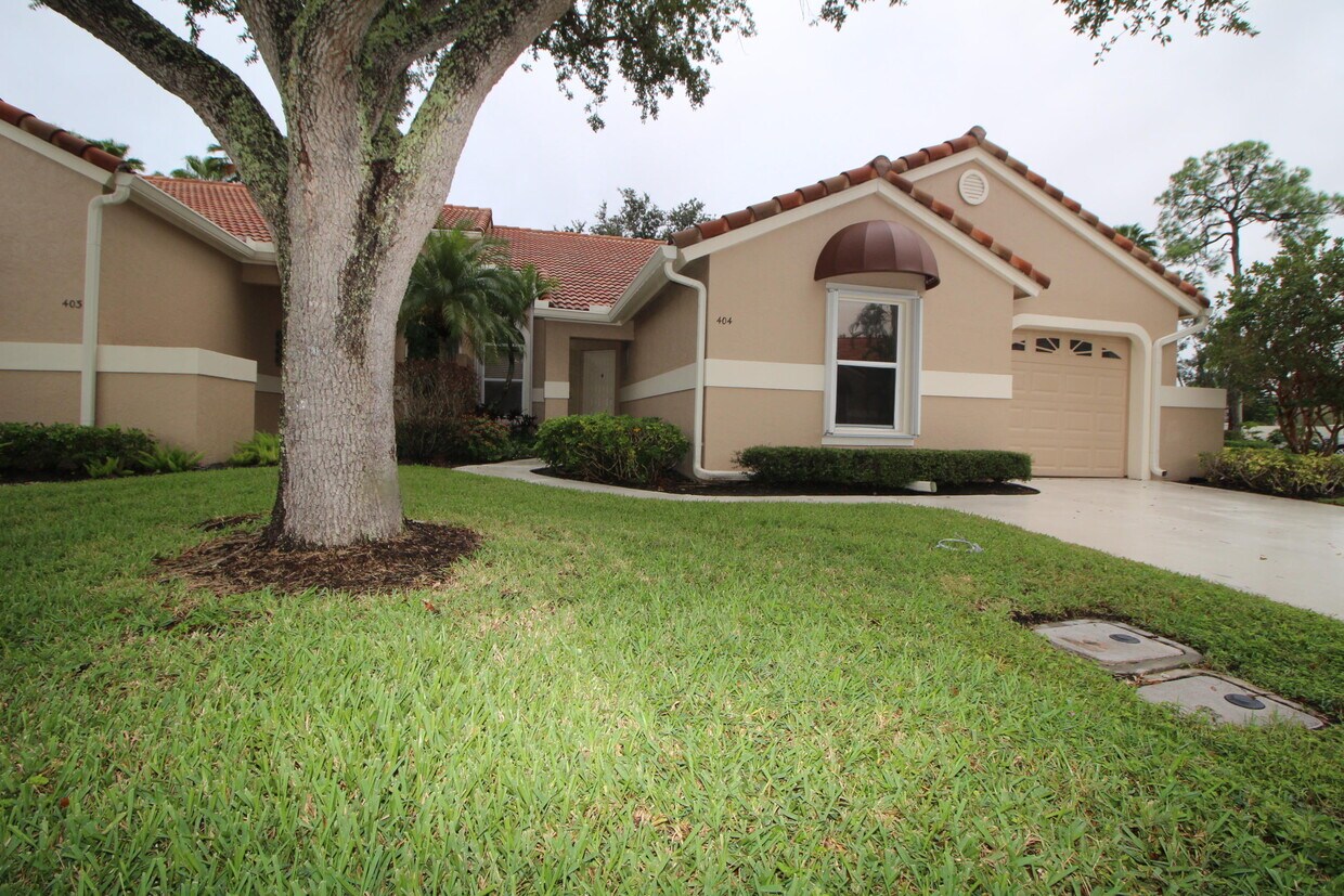 Primary Photo - 404 Sabal Palm Ln