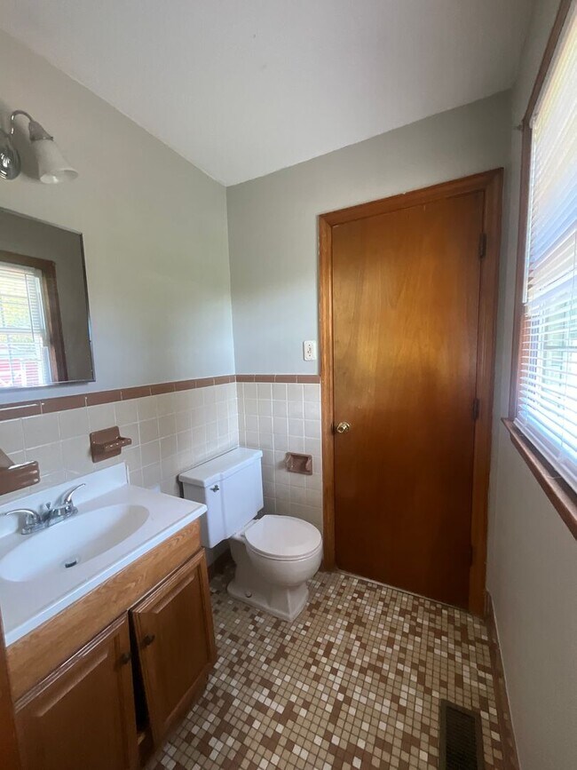 Foto del edificio - 2039 Ironwood Dr