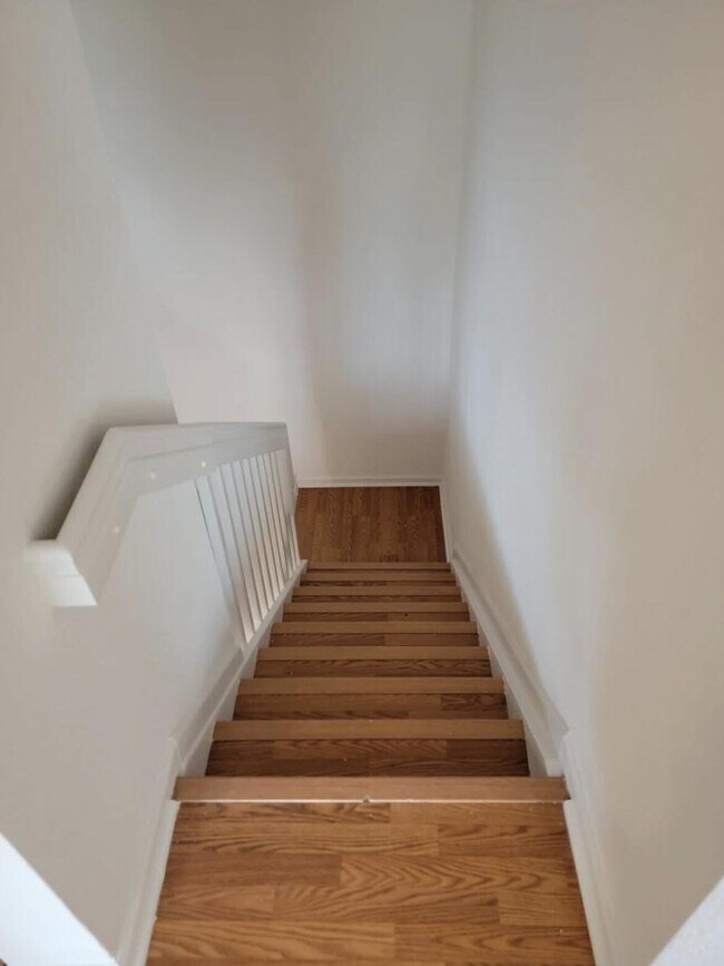Building Photo - 1407 S Santa Catalina Cir