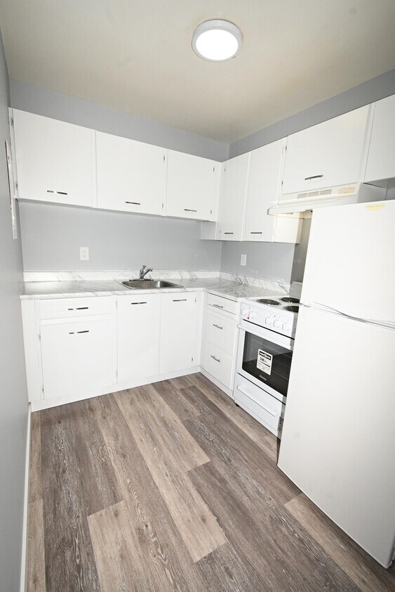 776 Vaughan St Unit 105, Quesnel, BC V2J 2T5 Apartment for Rent in Quesnel, BC