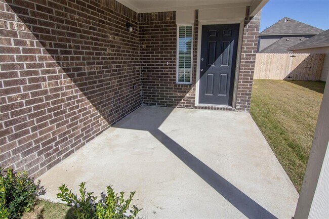 Building Photo - 1109 Crossing Dr