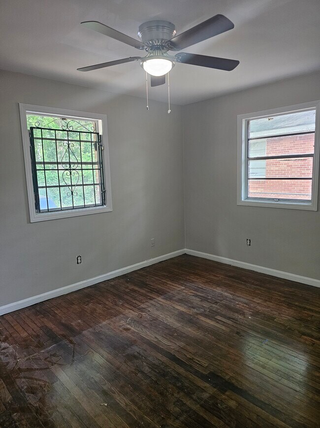 Foto del edificio - 245 Stafford St NW
