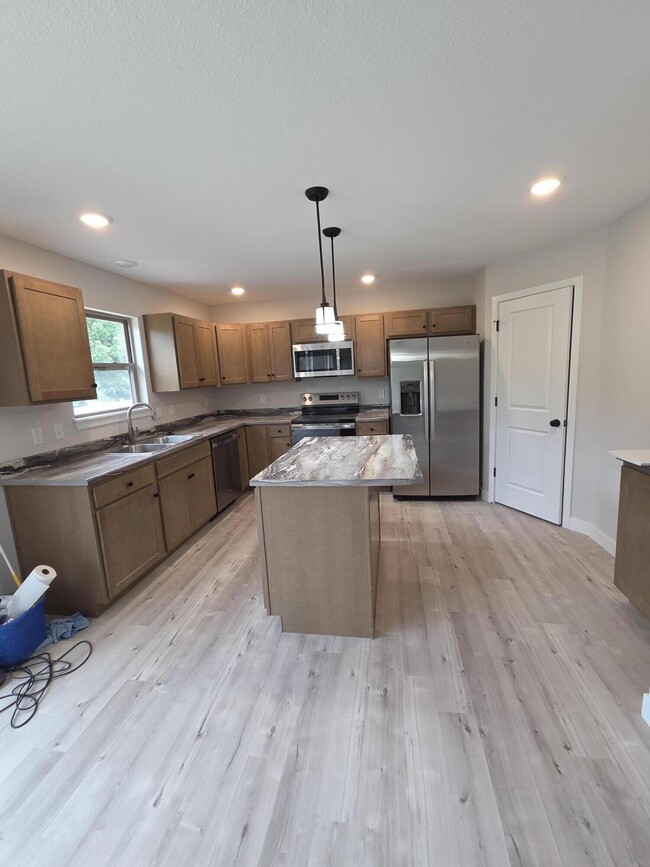 Building Photo - 3960 Clydesdale Dr