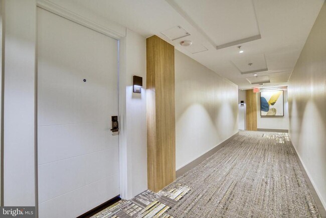 Foto del edificio - 925 N Fairfax St