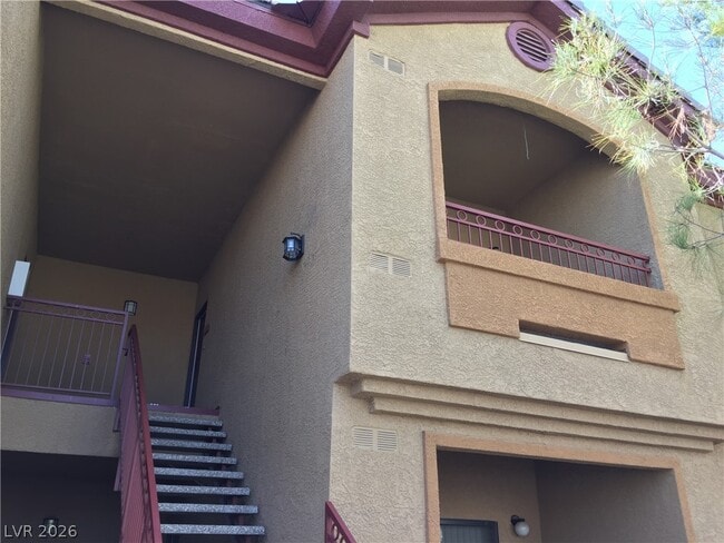 Building Photo - 8250 N Grand Canyon Dr