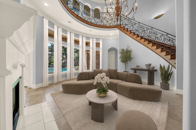 Building Photo - 15 Player Green Pl