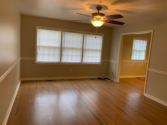 Building Photo - 309 Ronald Dr