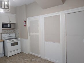 Building Photo - 75 Charles St