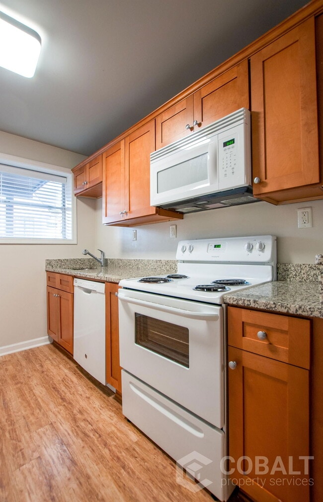 Foto del edificio - 271 Glen Iris Dr NE