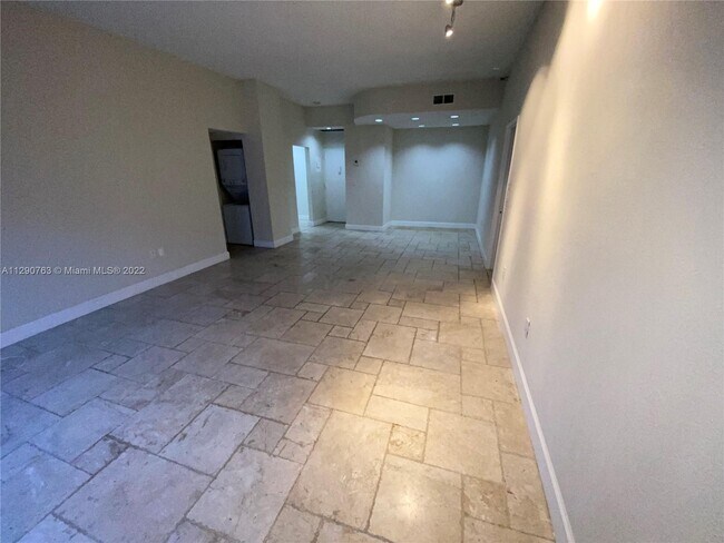 Foto del edificio - 20505 E Country Club Dr