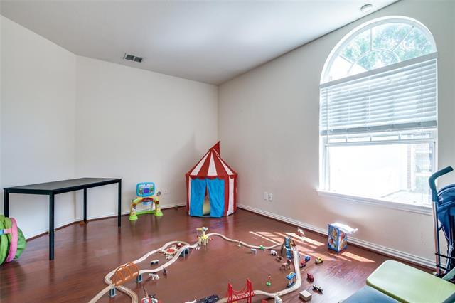 Foto del edificio - 4323 Kettering Dr