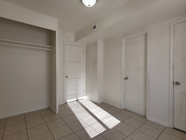 Foto del edificio - Cozy 1 Bedroom / 1 Bathroom Apartment Available for Lease in Yuma, AZ!