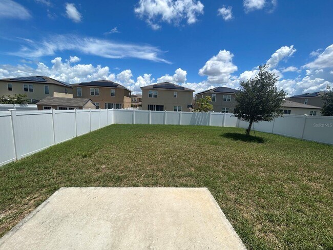 Foto del edificio - 680 Meadow Pointe Dr