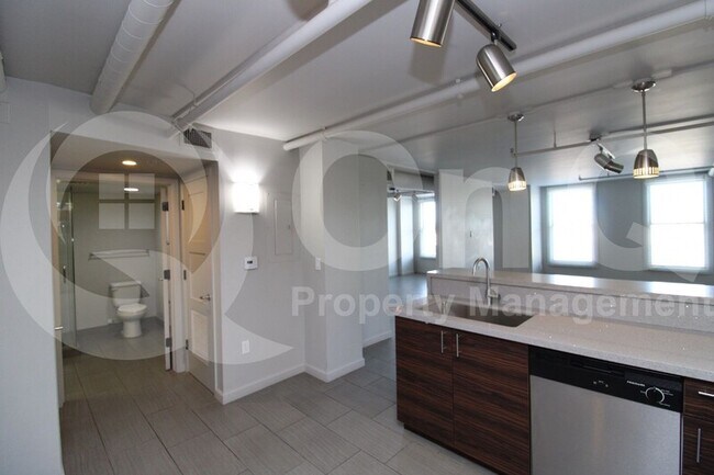Foto del edificio - 535 W Thomas Rd