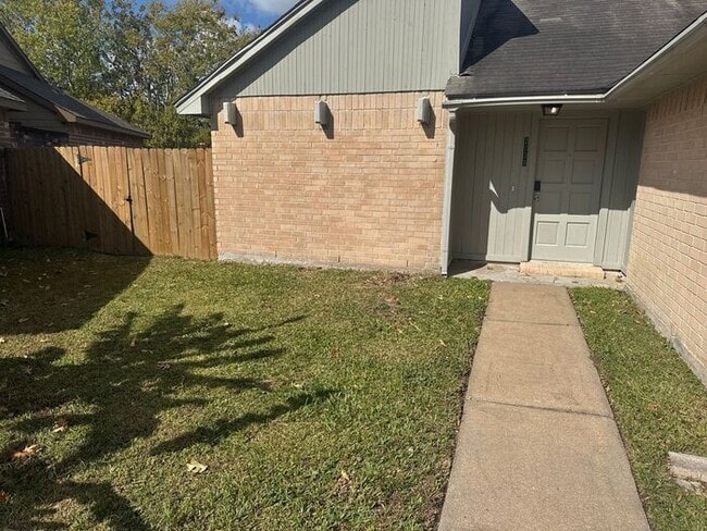 Foto del edificio - 2038 Woodland Hills Dr