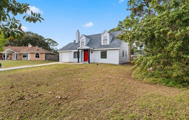Building Photo - Welcome to your new home in Palm Bay, FL, ...