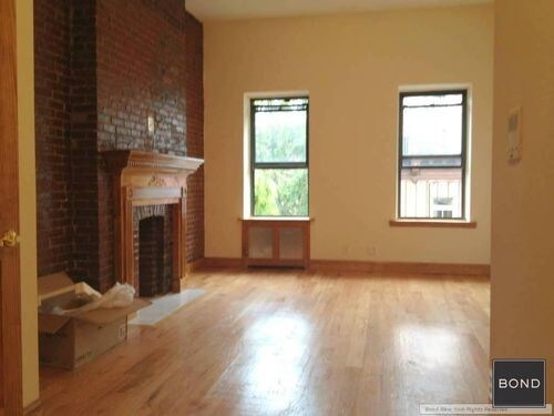 Foto del edificio - 338 W 47th St