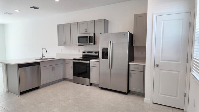 Foto del edificio - 2937 Skyline Lp