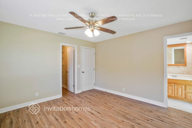 Foto del edificio - 35 Tam O Shanter Ln