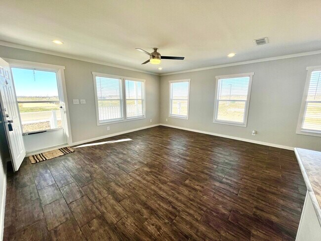 Living Room - 760 Abode Ln