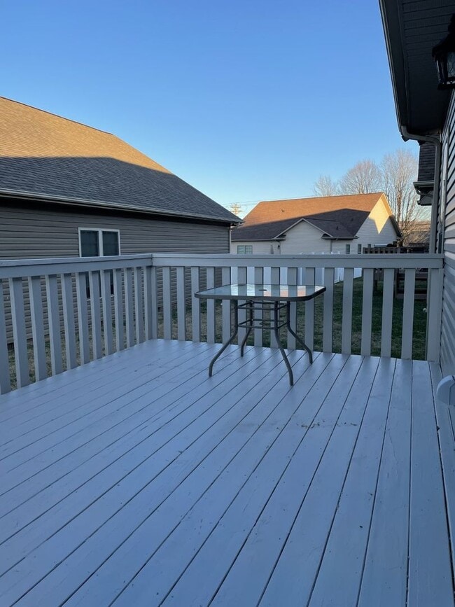 Building Photo - 111 Stover Dr