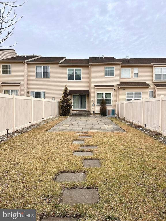 Building Photo - 26 Glacier Dr