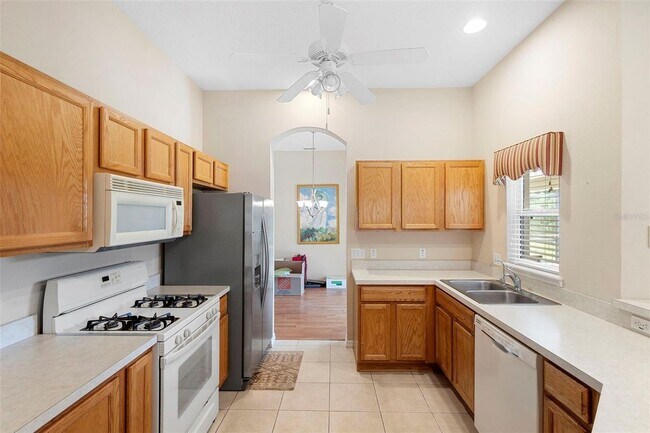 Building Photo - 713 Mountain Ash Way