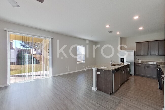 Foto del edificio - 30161 Fedora Cir