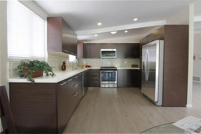 Building Photo - 5410 Baja Dr