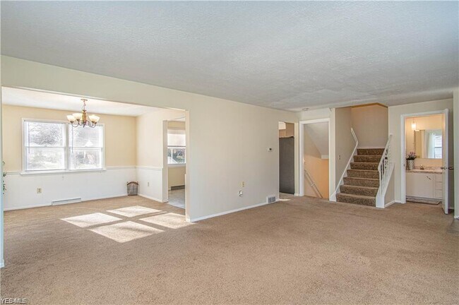 Building Photo - 7820 Stuhldreher St NW