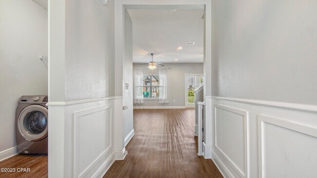 Building Photo - 310 Confidence Wy