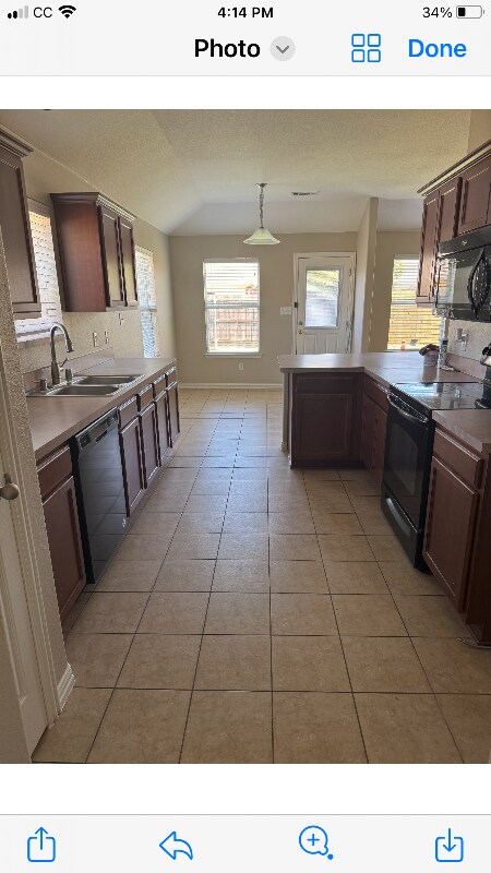 Foto del edificio - 3615 Applewood Rd