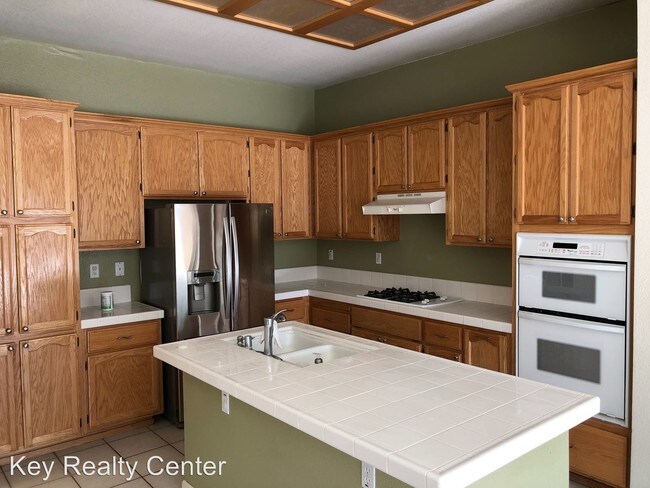 Foto del edificio - 4 br, 2 bath House - 1038 Armstrong Way