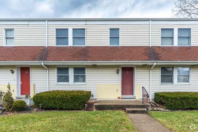 Entrada - Mayfield Village