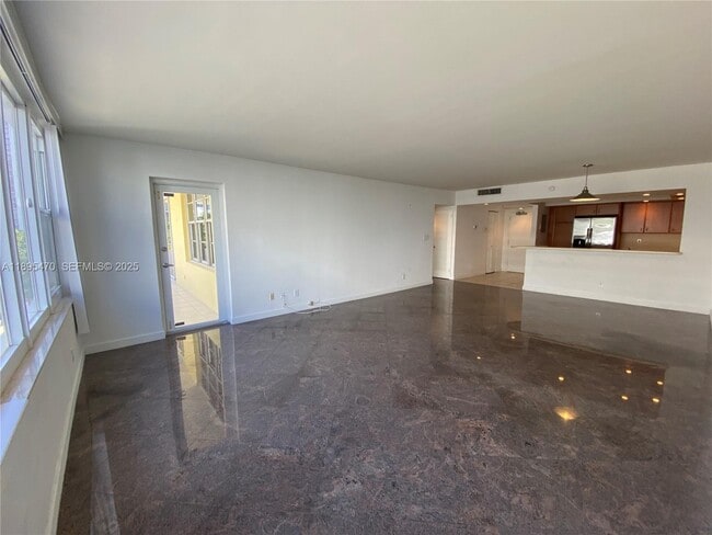 Building Photo - 5600 Collins Ave