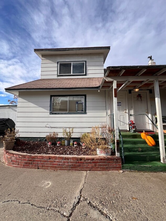 Primary Photo - y1126