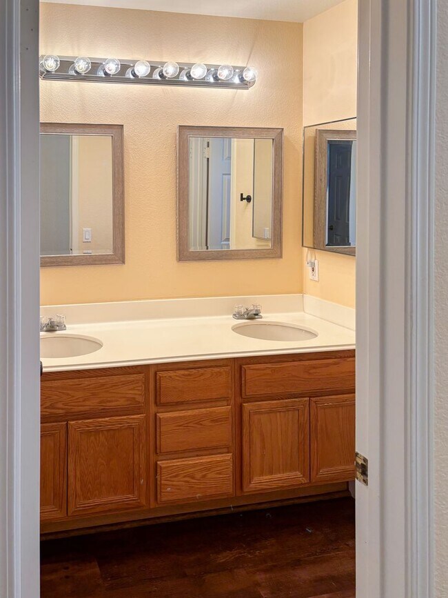 Foto del edificio - Murrieta - 4 bed / 2.5 bath home