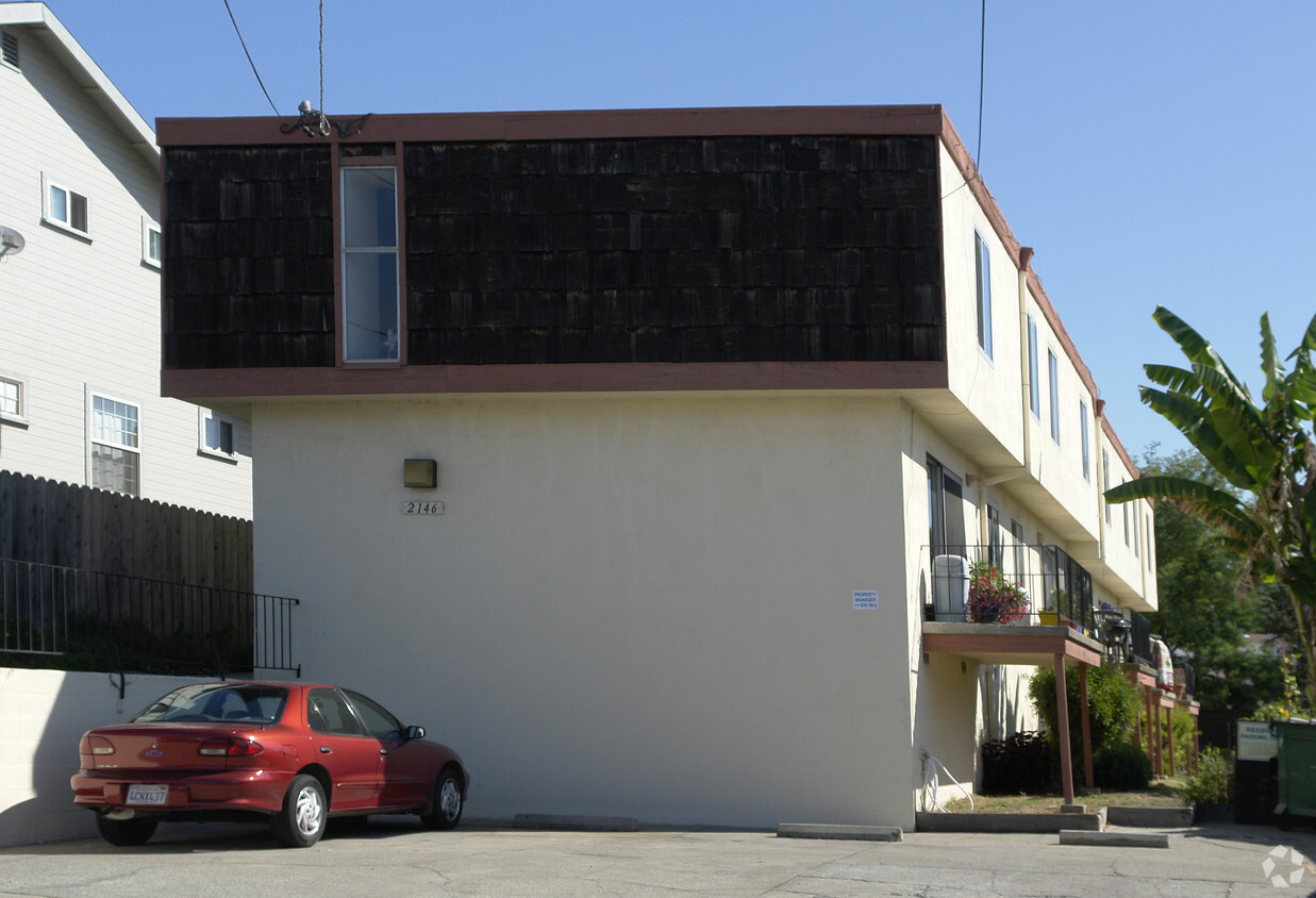 Building Photo - 2146 E 24th St