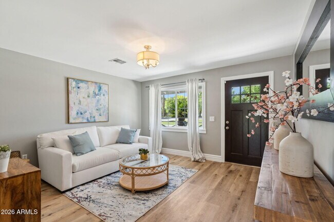 Foto del edificio - 5339 E Osborn Rd