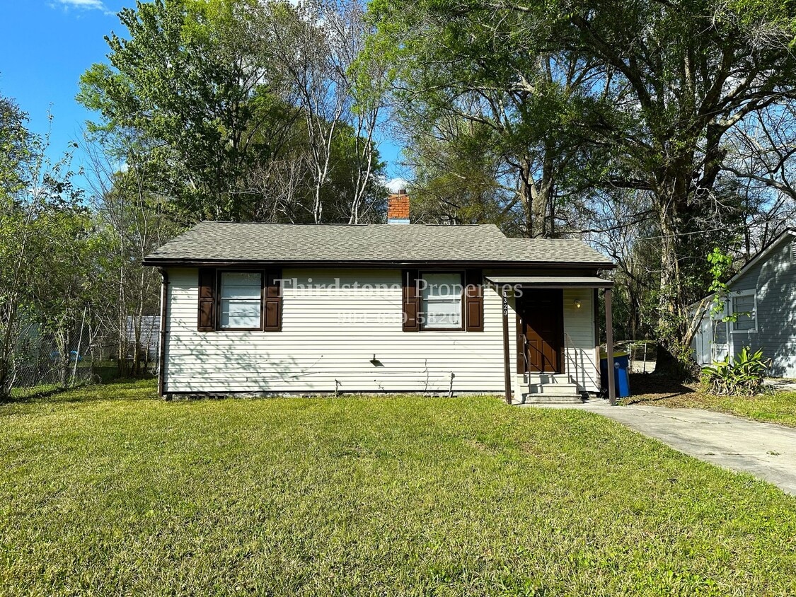 Primary Photo - 3329 Columbus Ave