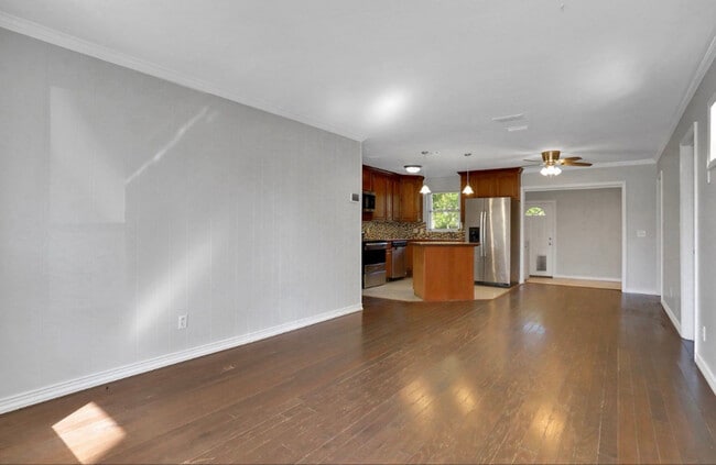 Building Photo - 7415 Leroy Dr