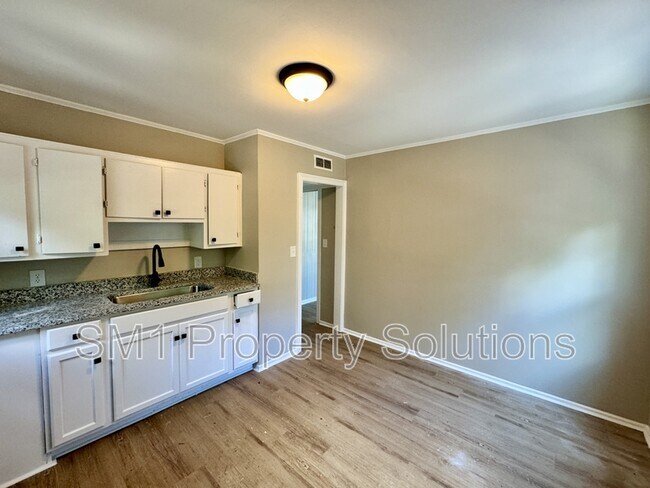 Foto del edificio - 1020 Nancy Ln SE