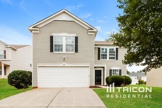 Building Photo - 3436 Pikes Peak Dr