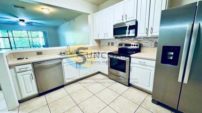 Foto del edificio - Gorgeous Brightwater townhome for rent off...