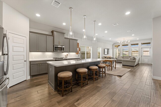 Foto del edificio - 19819 Old Saddle Ln