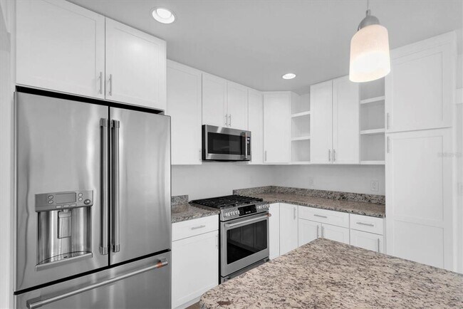 Foto del edificio - 907 Narcissus Ave