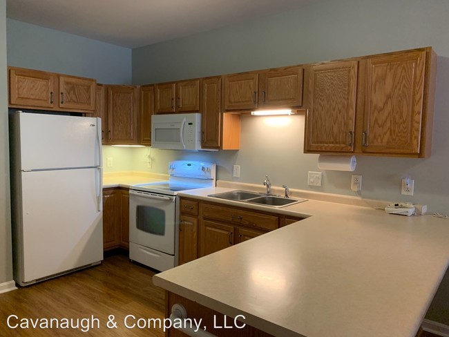 Building Photo - 2 br, 1 bath House - Unit  #218